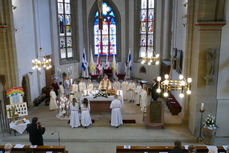 1. Heilige Kommunion in St. Crescentius (Foto: Karl-Franz Thiede)